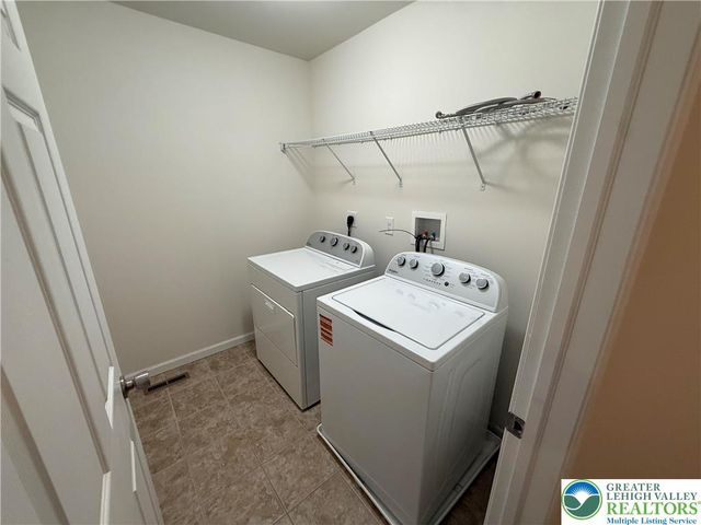 5133 Dogwood Trail, Upper Macungie Twp, PA 18104