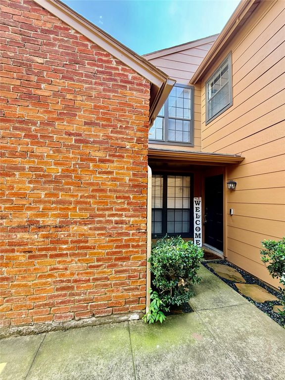 1603 Brentwood Drive, Irving, TX 75061