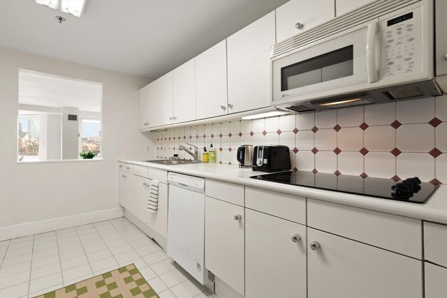 75-83 Cambridge Pkwy E502, Cambridge, MA 02142