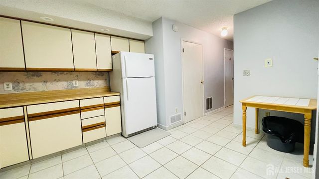 4702 Hana Road, Edison, NJ 08817