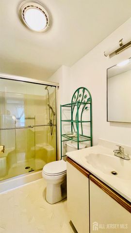 4702 Hana Road, Edison, NJ 08817