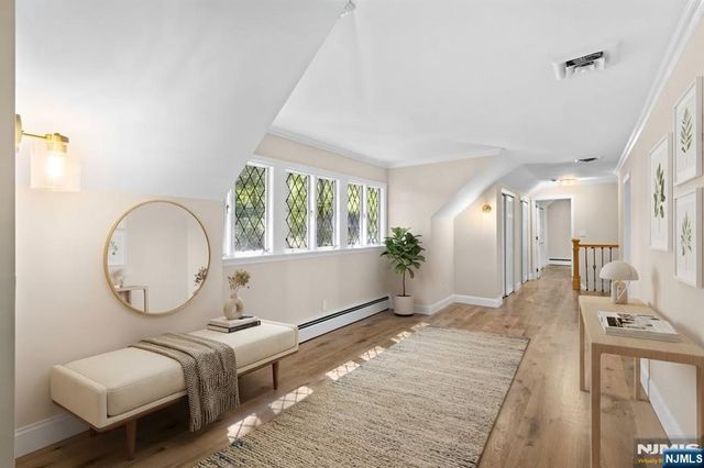 17 Deerhill Drive, Ho-ho-kus, NJ 07423