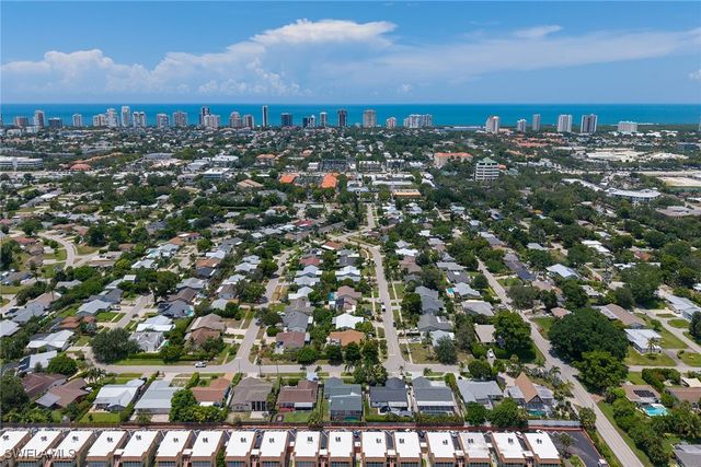 4980 Napoli DR, Naples, FL 34103