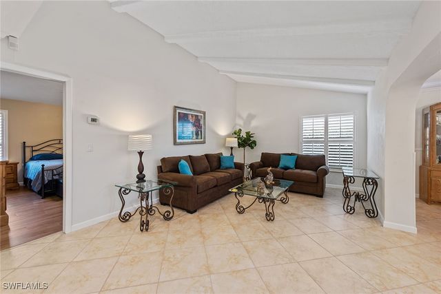 4980 Napoli DR, Naples, FL 34103