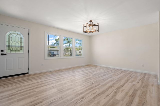640 Old Forge Road, Valparaiso, IN 46385