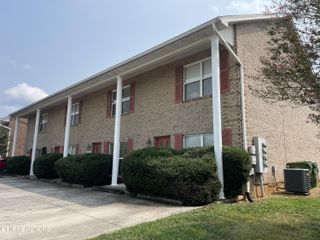 2428 Hallerins Court, Maryville, TN 37801