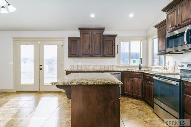 805 W Falcon Circle, Blackfoot, ID 83221