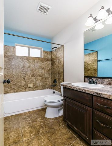 805 W Falcon Circle, Blackfoot, ID 83221