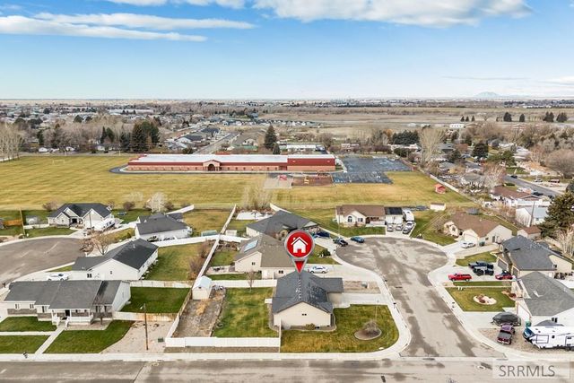 805 W Falcon Circle, Blackfoot, ID 83221