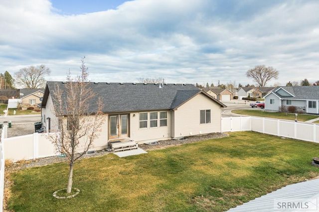 805 W Falcon Circle, Blackfoot, ID 83221