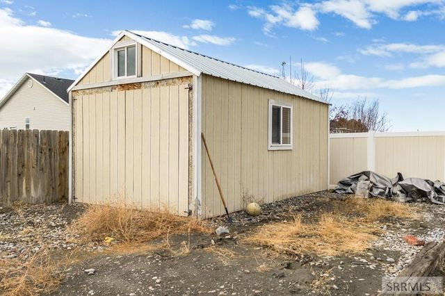 805 W Falcon Circle, Blackfoot, ID 83221