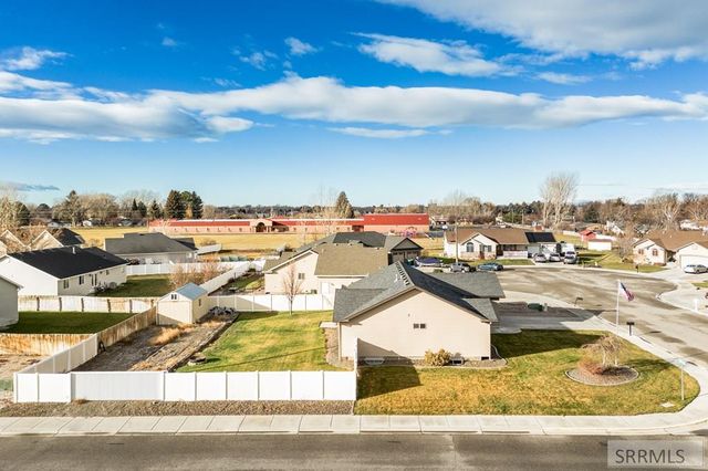 805 W Falcon Circle, Blackfoot, ID 83221