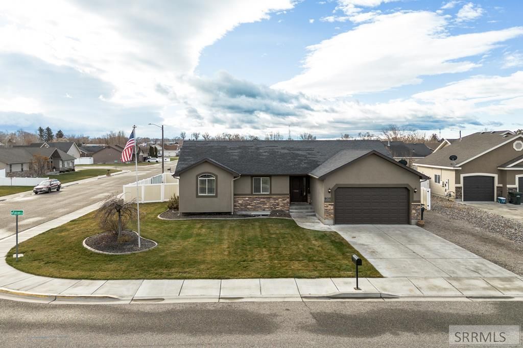 805 W Falcon Circle, Blackfoot, ID 83221