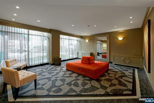 2200 N Central Road 10B, Fort Lee, NJ 07024
