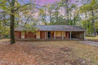 1612 Lynne Avenue, Henderson, NC 27536