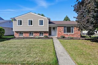 43263 Hartwick Drive, Sterling Heights, MI 48313