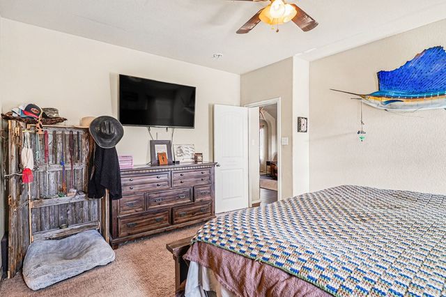 605 River Rock Drive, Azle, TX 76020