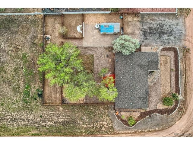 1015 W Stallion Dr, Pueblo West, CO 81007