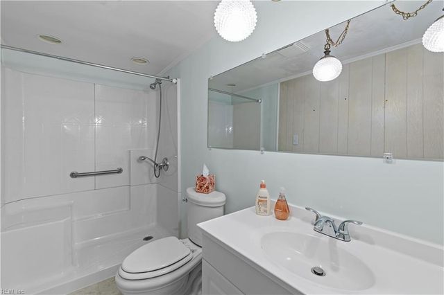 5836 Hartwick DR, Norfolk, VA 23518