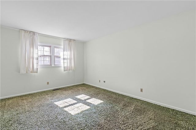 5836 Hartwick DR, Norfolk, VA 23518