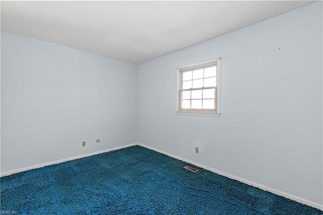 5836 Hartwick DR, Norfolk, VA 23518