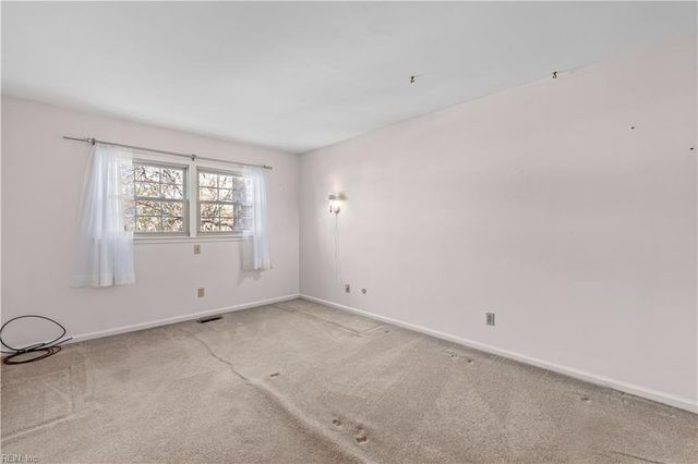 5836 Hartwick DR, Norfolk, VA 23518