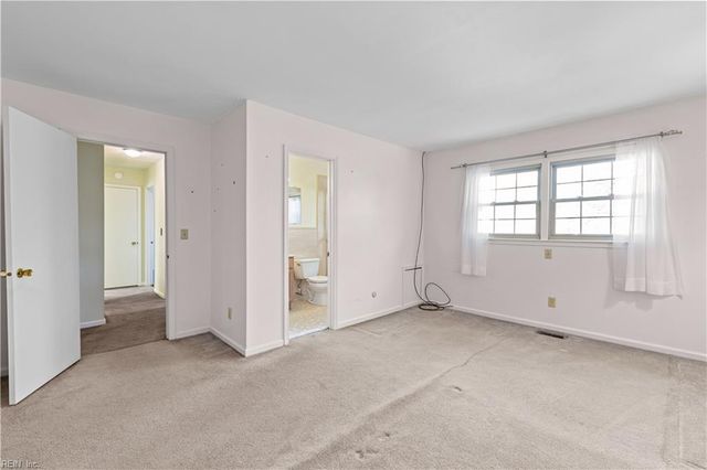 5836 Hartwick DR, Norfolk, VA 23518