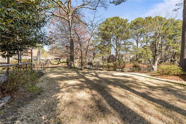 5836 Hartwick DR, Norfolk, VA 23518