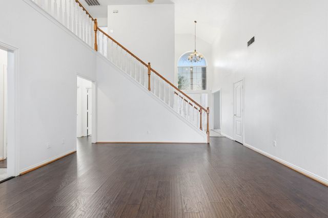 611 Fern Drive, Desoto, TX 75115