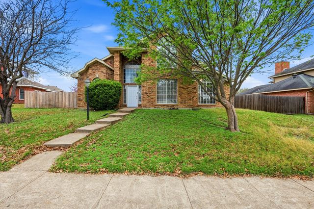 611 Fern Drive, Desoto, TX 75115