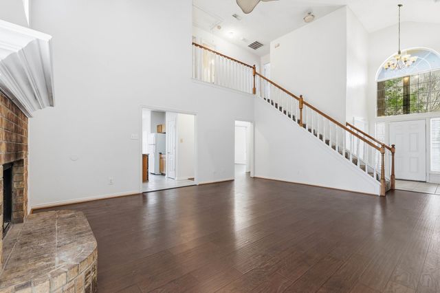 611 Fern Drive, Desoto, TX 75115