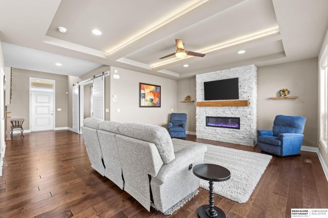 12462 Pheasant Run Lane, Papillion, NE 68046