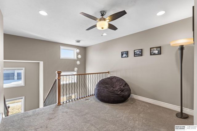 12462 Pheasant Run Lane, Papillion, NE 68046