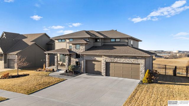 12462 Pheasant Run Lane, Papillion, NE 68046