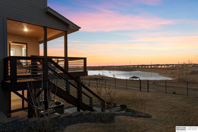 12462 Pheasant Run Lane, Papillion, NE 68046