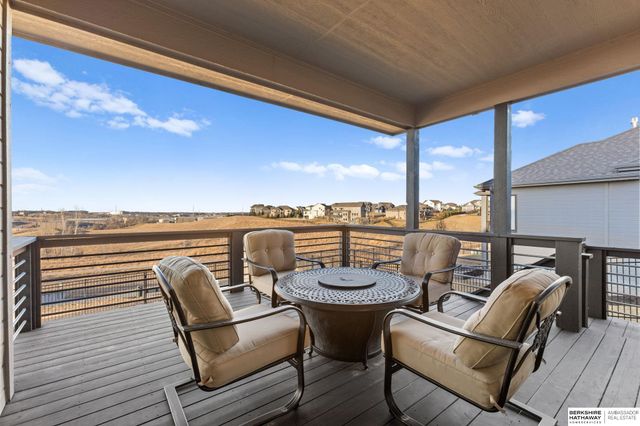 12462 Pheasant Run Lane, Papillion, NE 68046