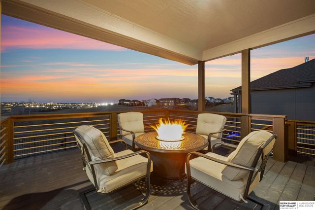 12462 Pheasant Run Lane, Papillion, NE 68046