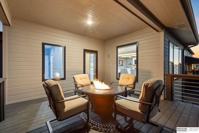 12462 Pheasant Run Lane, Papillion, NE 68046