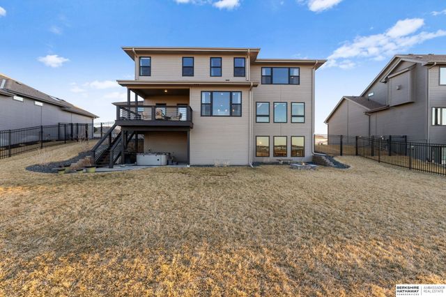 12462 Pheasant Run Lane, Papillion, NE 68046
