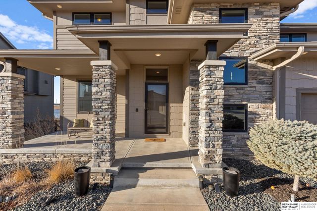 12462 Pheasant Run Lane, Papillion, NE 68046