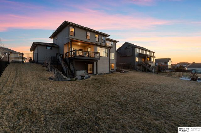 12462 Pheasant Run Lane, Papillion, NE 68046