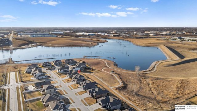 12462 Pheasant Run Lane, Papillion, NE 68046