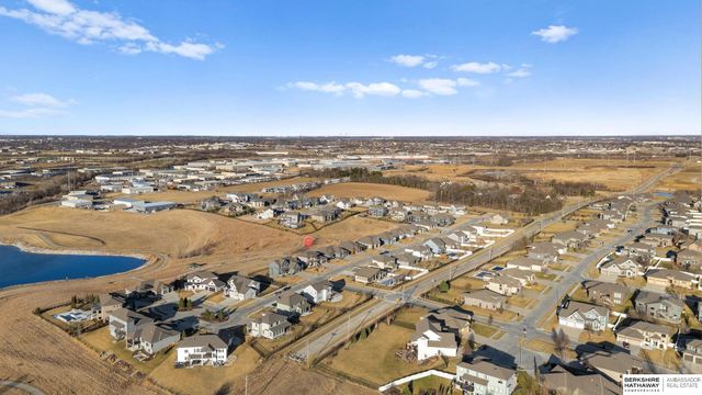 12462 Pheasant Run Lane, Papillion, NE 68046
