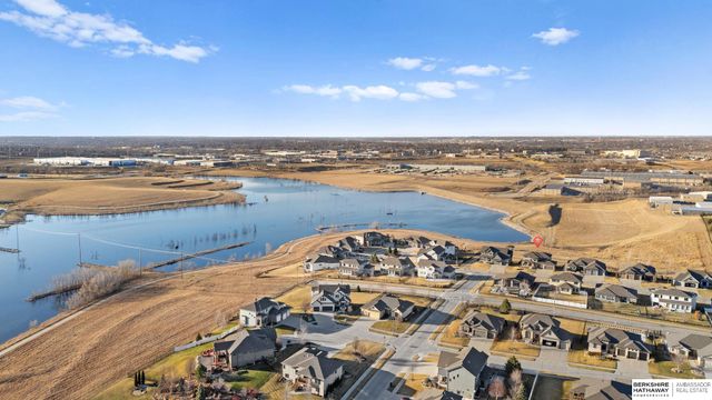 12462 Pheasant Run Lane, Papillion, NE 68046