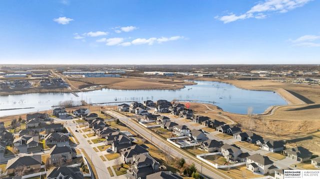 12462 Pheasant Run Lane, Papillion, NE 68046