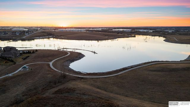 12462 Pheasant Run Lane, Papillion, NE 68046