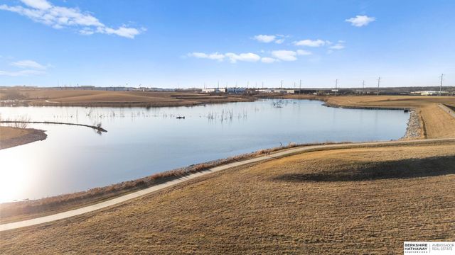 12462 Pheasant Run Lane, Papillion, NE 68046