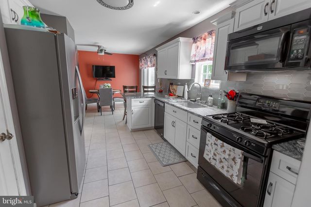 130 S 2ND ST, Barto, PA 19504