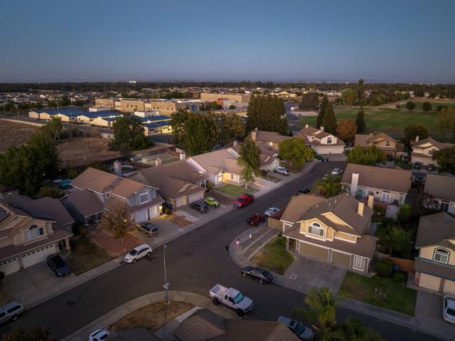 8548 Chamonix Way, Antelope, CA 95843