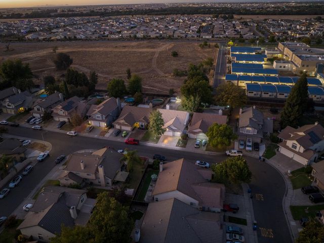 8548 Chamonix Way, Antelope, CA 95843